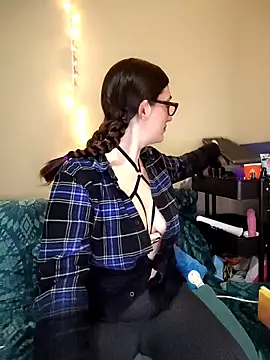 LaylaLucis online show from 5, 2, 2026