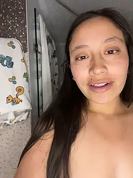 LyaRose online show from 5, 1, 2026