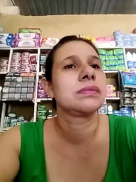 Snapshot of MIA-LARIOS chatting on 6, 5, 2026 MIA-LARIOS online show from 6, 5, 2026