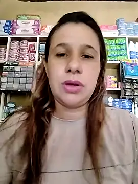 Snapshot of MIA-LARIOS chatting on 5, 5, 2026 MIA-LARIOS online show from 5, 5, 2026