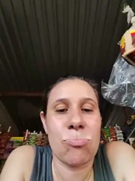 Snapshot of MIA-LARIOS chatting on 29, 6, 2026 MIA-LARIOS online show from 29, 6, 2026