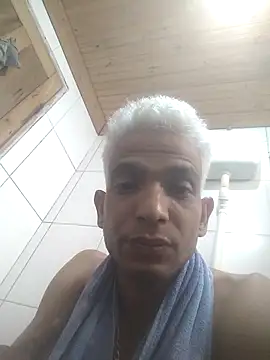 Gzinho69ik online show from 18, 12, 2025