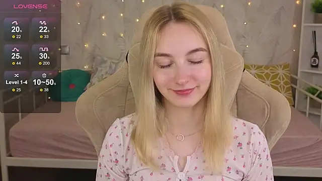 Snapshot of Shy_Polly chatting on 12, 6, 2026 Shy Polly online show from 12, 6, 2026
