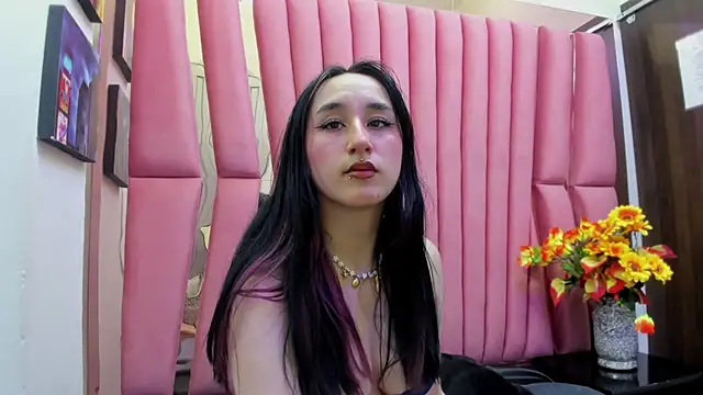 Snapshot of CharlotteStuart chatting on 22, 2, 2026 CharlotteStuart online show from 22, 2, 2026