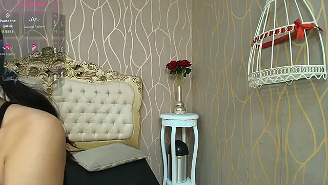 Madyscarlett online show from 25, 11, 2025