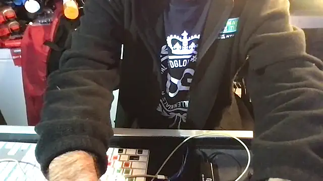 SinlessFreedom7 online show from 6, 2, 2026