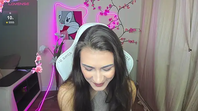 AdeleLuu online show from 1, 12, 2025