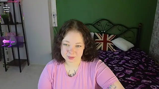 Snapshot of Vlada_vv chatting on 6, 5, 2026 Vlada vv online show from 6, 5, 2026