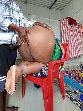 Desicouple1706 online show from 25, 2, 2026