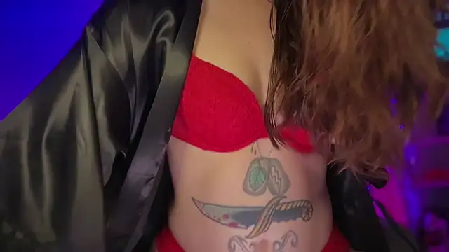 MissGoldenCartier online show from 9, 4, 2026