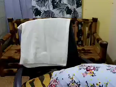 Snapshot of lovelyxmorena chatting on 7, 2, 2026 lovelyxmorena online show from 7, 2, 2026