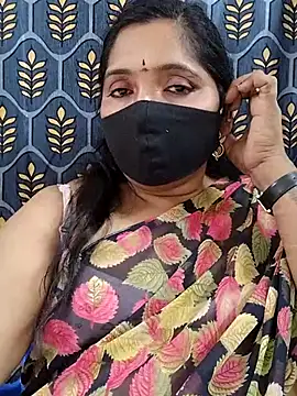 Snapshot of Soni-queen chatting on 21, 11, 2025 Soni-queen online show from 21, 11, 2025