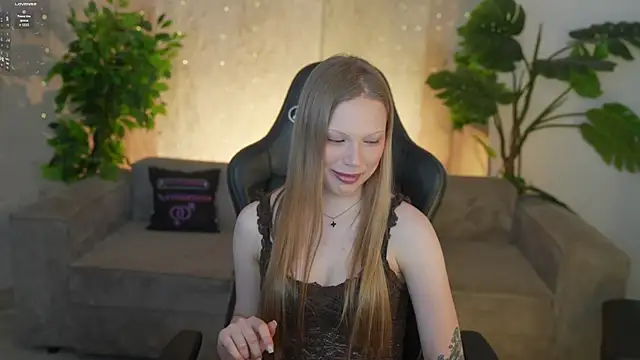 Charlotte Dreams online show from 27, 6, 2026