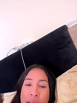 bella Matos online show from 23, 11, 2025