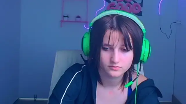 Alice Wonderme online show from 9, 1, 2026