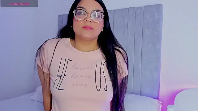 ScarlettWhitmore online show from 26, 11, 2025