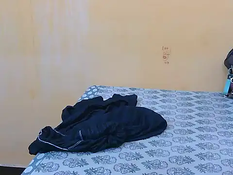 Honey Baby1 online show from 17, 3, 2026