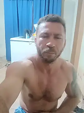 RobertoLuiz84 online show from 2, 8, 2026