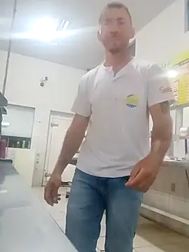 RobertoLuiz84 online show from 7, 2, 2026