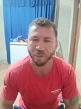 RobertoLuiz84 online show from 9, 8, 2026