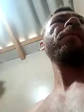 RobertoLuiz84 online show from 12, 3, 2026