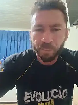 Snapshot of RobertoLuiz84 chatting on 13, 5, 2026 RobertoLuiz84 online show from 13, 5, 2026