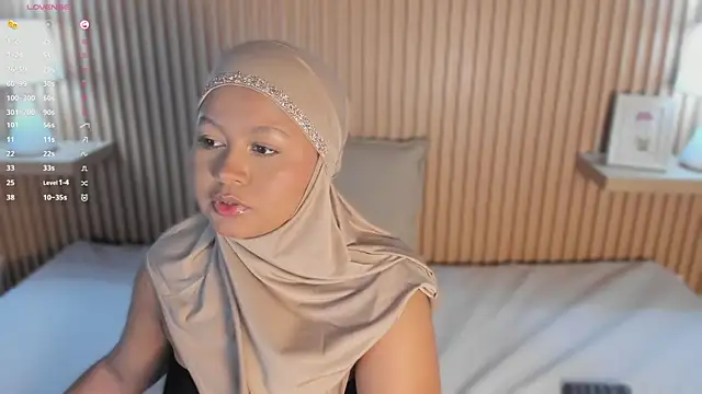 Snapshot of jasmyne_anbar chatting on 5, 12, 2025 jasmyne anbar online show from 5, 12, 2025