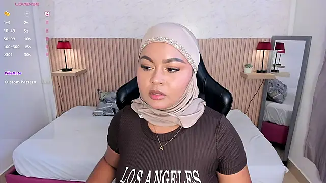 Snapshot of jasmyne_anbar chatting on 5, 2, 2026 jasmyne anbar online show from 5, 2, 2026