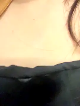 Snapshot of Queen-of-Love chatting on 22, 12, 2025 Queen-of-Love online show from 22, 12, 2025