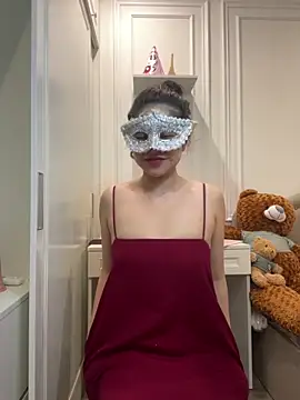 Queen-of-Love online show from 5, 4, 2026