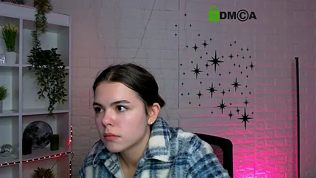 Snapshot of maddycats chatting on 28, 11, 2025 maddycats online show from 28, 11, 2025