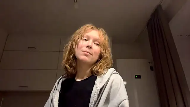 ElfriedaZwack online show from 1, 12, 2025