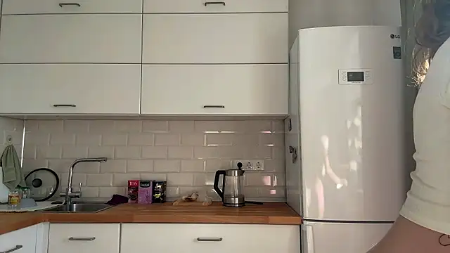 ElfriedaZwack online show from 27, 3, 2026