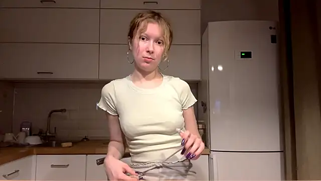 ElfriedaZwack online show from 18, 12, 2025