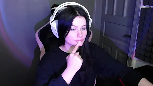 Moon raven online show from 18, 1, 2026