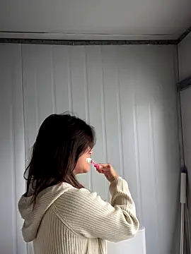 Toffee-00 online show from 23, 11, 2025