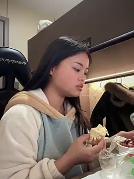 Toffee-00 online show from 7, 1, 2026