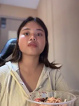 Toffee-00 online show from 3, 12, 2025