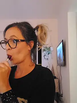 KnotBabe online show from 26, 11, 2025