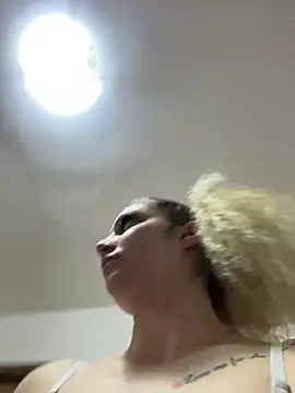 CrazyJessika online show from 18, 4, 2026