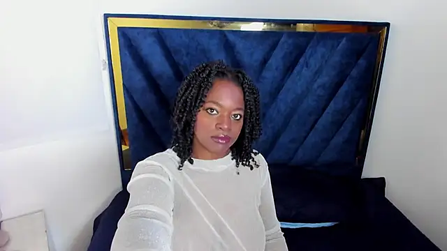 LunaDIaz  online show from 10, 1, 2026