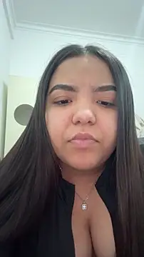 Snapshot of princezzc chatting on 28, 11, 2025 princezzc online show from 28, 11, 2025