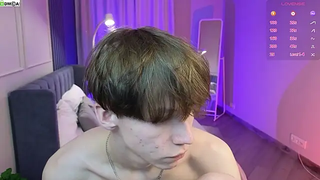 cuMte boy online show from 8, 3, 2026