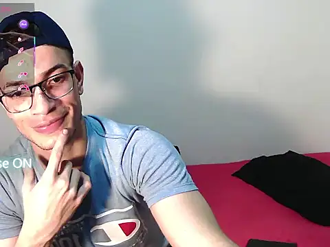 Roberth eduard21 online show from 4, 5, 2026
