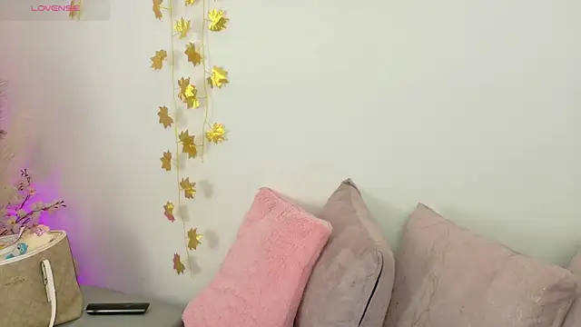 Ambar Carter online show from 3, 12, 2025