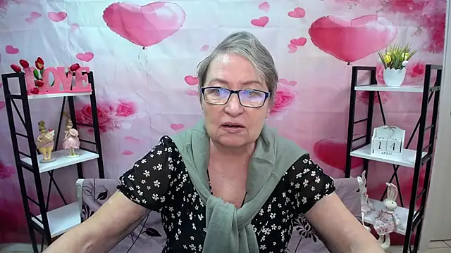 OlgaLuck online show from 14, 4, 2026