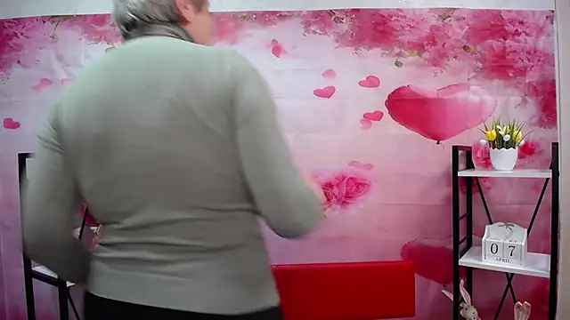 OlgaLuck online show from 7, 4, 2026