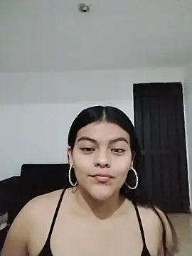 Snapshot of NIKIBUNNY chatting on 5, 2, 2026 NIKIBUNNY online show from 5, 2, 2026