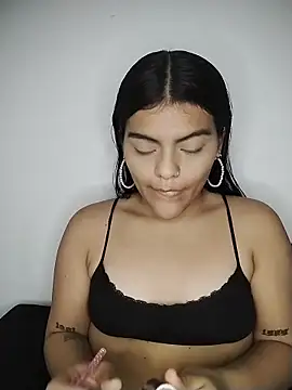 NIKIBUNNY online show from 6, 3, 2026