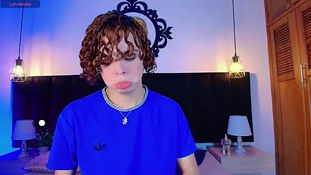 Skyee angel online show from 19, 3, 2026